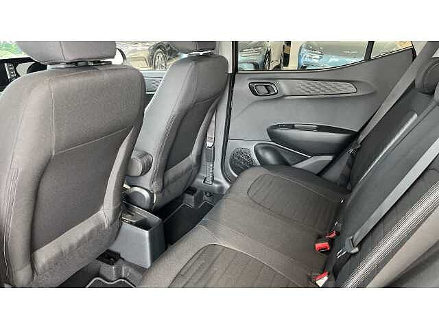 Hyundai i10 i10 5Dr HAT 1.0 MPi 67ps Advance AU