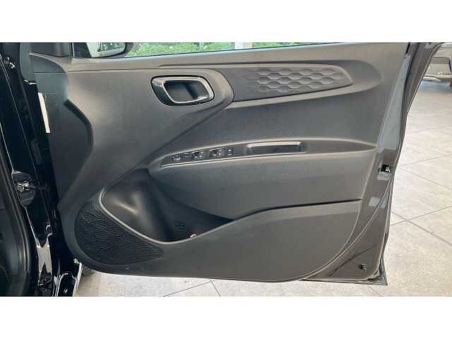 Hyundai i10 i10 5Dr HAT 1.0 MPi 67ps Advance AU