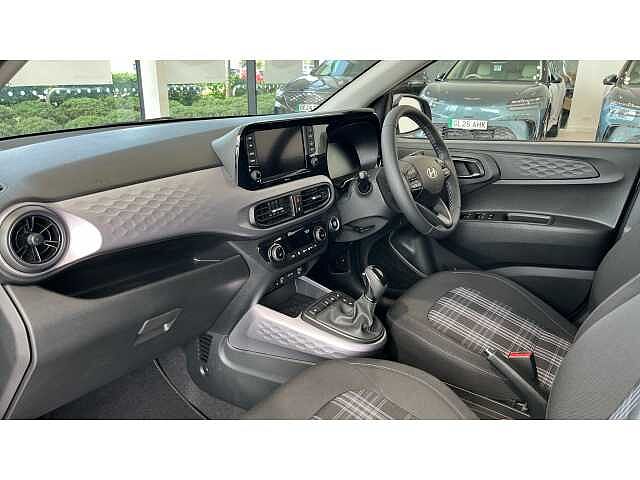 Hyundai i10 i10 5Dr HAT 1.2 MPi 79ps Premium NAV AU