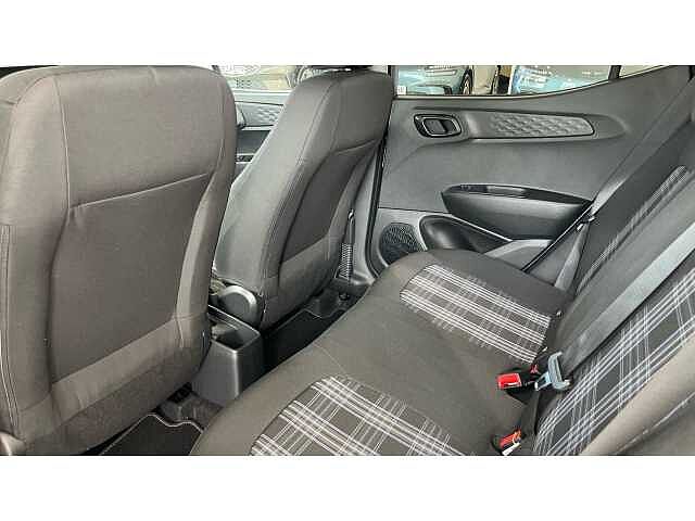 Hyundai i10 i10 5Dr HAT 1.2 MPi 79ps Premium NAV AU