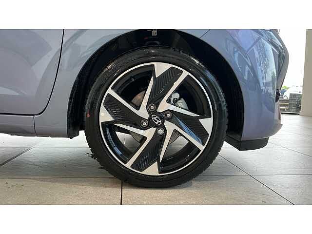 Hyundai i10 i10 5Dr HAT 1.2 MPi 79ps Premium NAV AU
