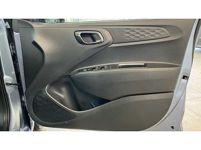 Hyundai i10 i10 5Dr HAT 1.2 MPi 79ps Premium NAV AU