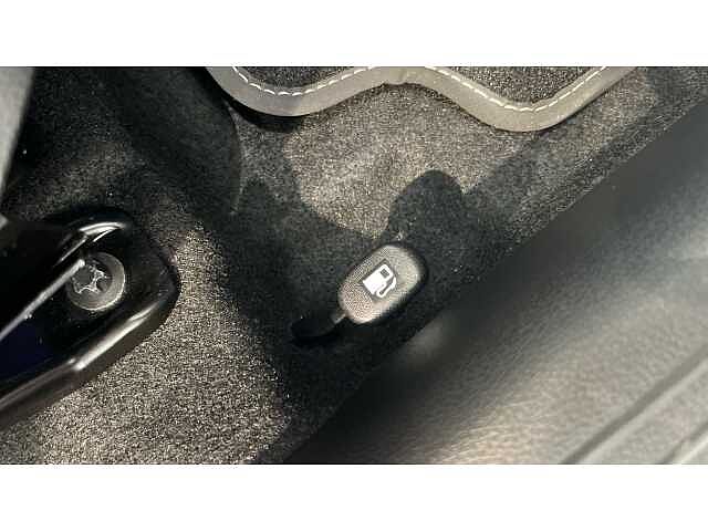 Hyundai i10 i10 5Dr HAT 1.2 MPi 79ps Premium NAV AU