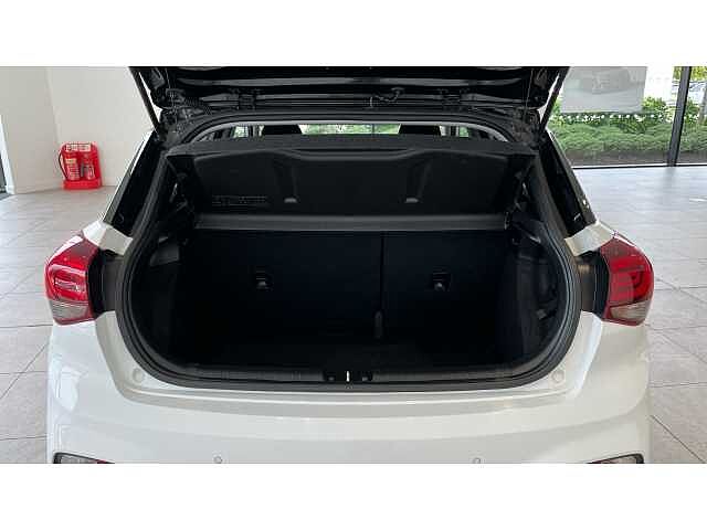 Hyundai I20 I20 1.2 MPi Play 5dr WHITE