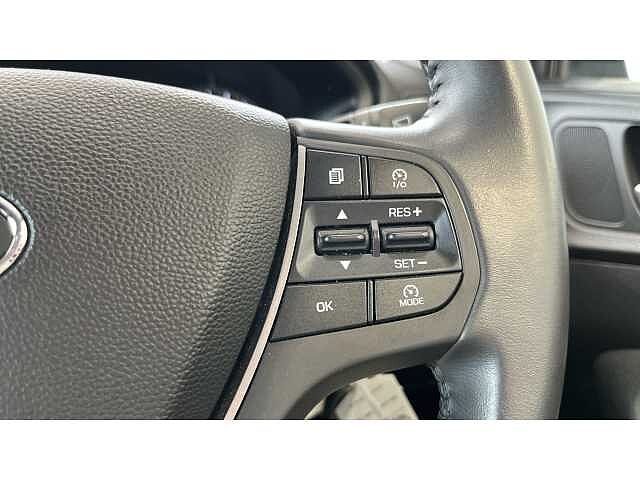 Hyundai I20 I20 1.2 MPi Play 5dr WHITE