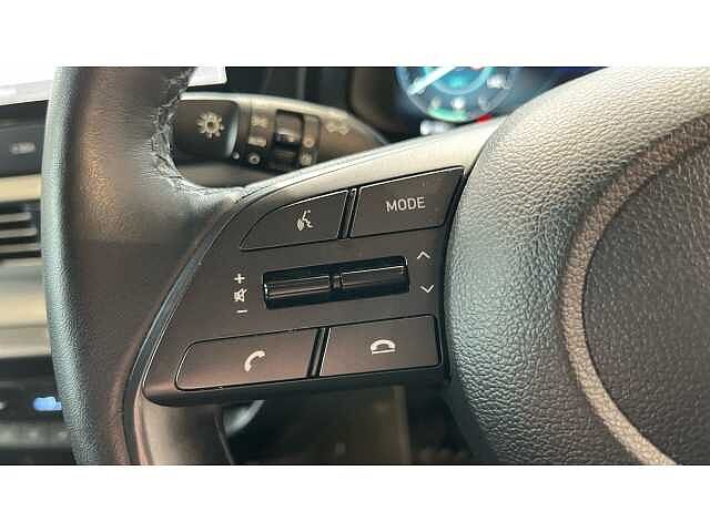Hyundai BAYON BAYON 1.0 TGDi 48V MHEV Premium 5dr DCT Red