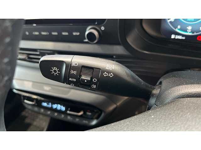 Hyundai BAYON BAYON 1.0 TGDi 48V MHEV Premium 5dr DCT Red