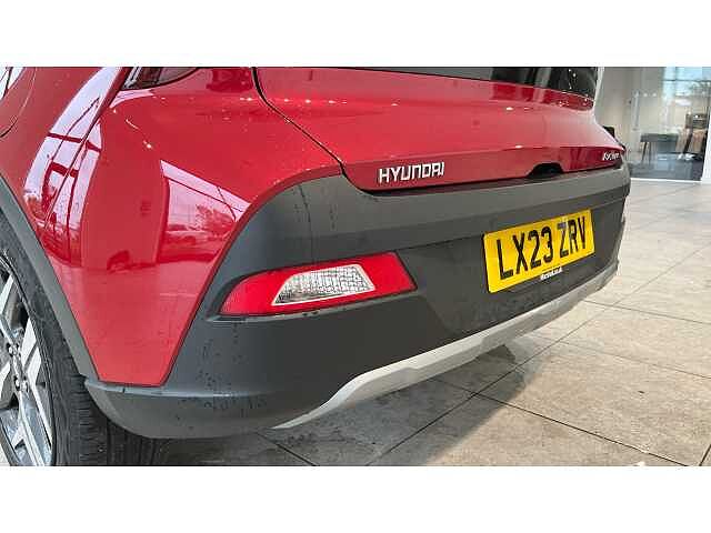 Hyundai BAYON BAYON 1.0 TGDi 48V MHEV Premium 5dr DCT Red