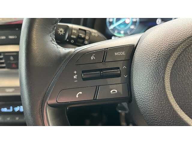 Hyundai BAYON BAYON 1.0 TGDi 48V MHEV Premium 5dr DCT Red
