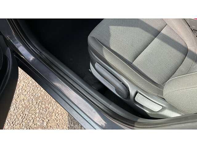 Hyundai Kona KONA 1.6 GDi Hybrid Premium 5dr DCT