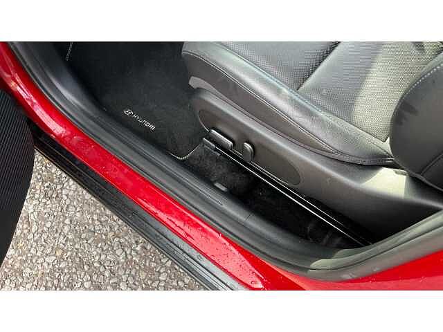 Hyundai KONA KONA 1.0T 100 Ultimate 5dr RED