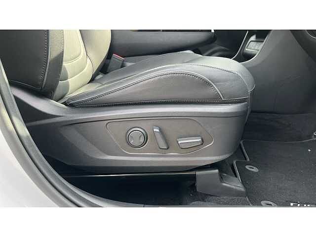 Hyundai TUCSON TUCSON 1.6T Hybrid Ultimate 5dr Auto White