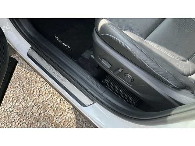 Hyundai TUCSON TUCSON 1.6T Hybrid Ultimate 5dr Auto White
