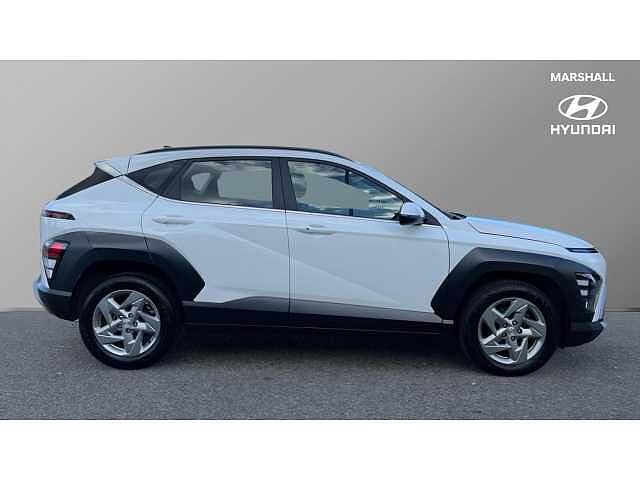 Hyundai KONA KONA 1.6T 138 Advance 5dr Serenity White
