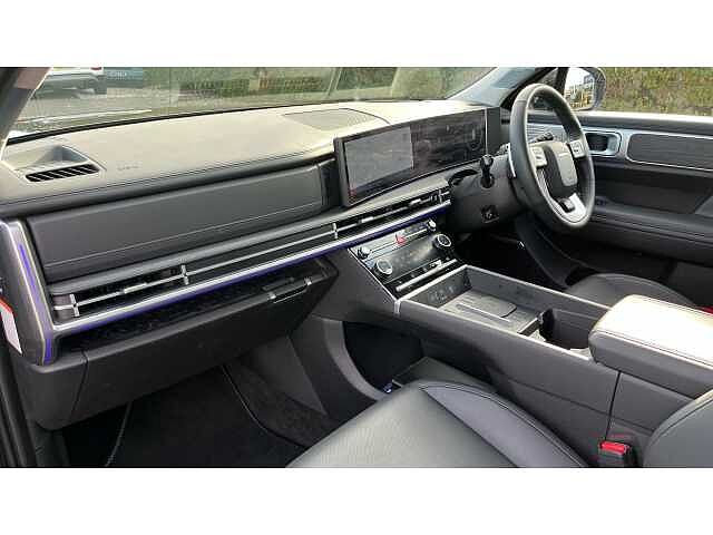 Hyundai SANTA FE SANTA FE 1.6 TGDi 239 Hybrid Ultimate 5dr 4WD Auto Abyss Black