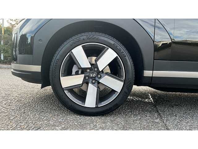 Hyundai SANTA FE SANTA FE 1.6 TGDi 239 Hybrid Ultimate 5dr 4WD Auto Abyss Black