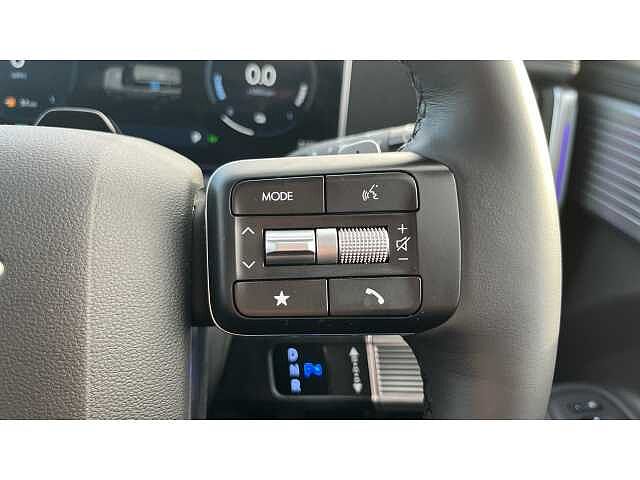 Hyundai SANTA FE SANTA FE 1.6 TGDi 239 Hybrid Ultimate 5dr 4WD Auto Abyss Black