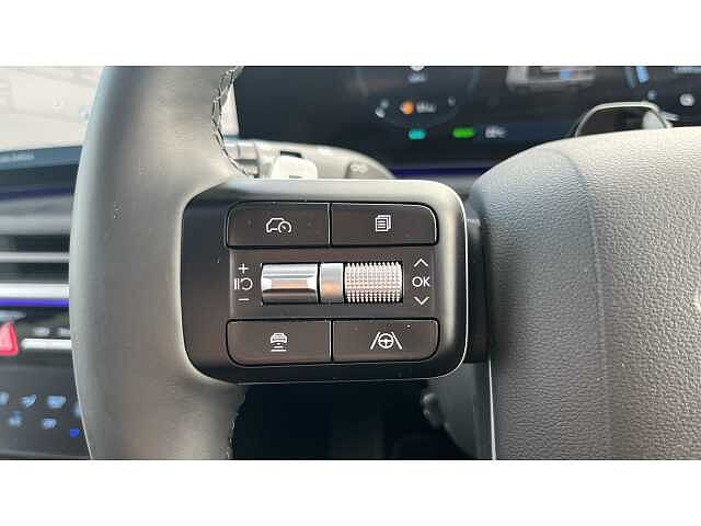 Hyundai SANTA FE SANTA FE 1.6 TGDi 239 Hybrid Ultimate 5dr 4WD Auto Abyss Black