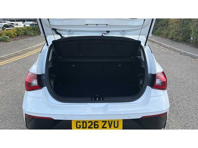 Hyundai I20 I20 1.0T GDi 90 Tech Line 5dr DCT Atlas White
