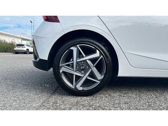 Hyundai I20 I20 1.0T GDi 90 Tech Line 5dr DCT Atlas White