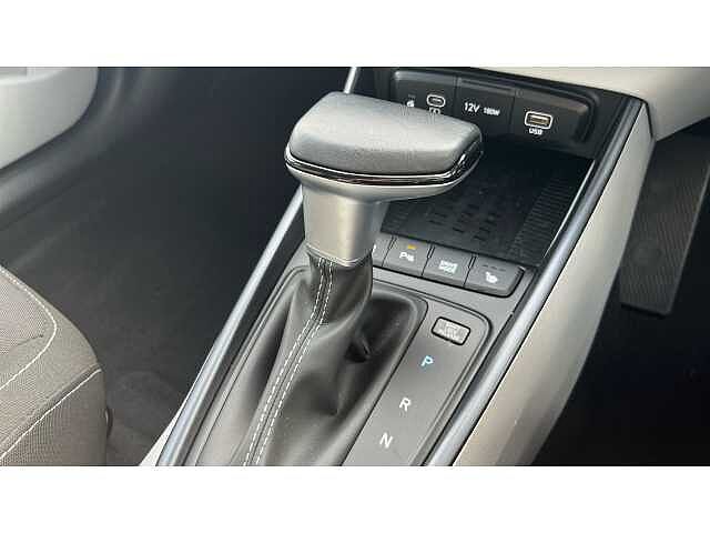 Hyundai I20 I20 1.0T GDi 90 Tech Line 5dr DCT Atlas White