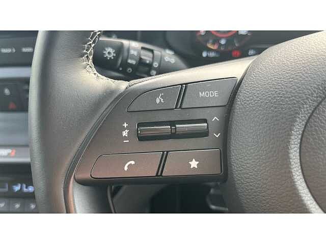 Hyundai I20 I20 1.0T GDi 90 Tech Line 5dr DCT Atlas White
