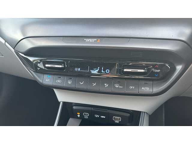 Hyundai I20 I20 1.0T GDi 90 Tech Line 5dr DCT Atlas White