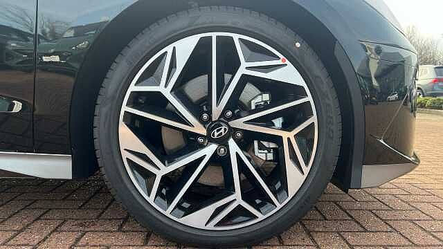 Hyundai IONIQ 6 239kW Ultimate 77kWh 4dr AWD Auto Abyss Black Prl