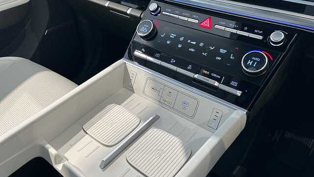 Hyundai SANTA FE SANTA FE 1.6 TGDi Plug-in Hybrid Ultimate 5dr 4WD Auto Ecotronic Grey