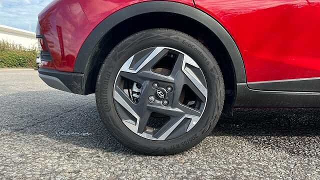 Hyundai Bayon Bayon HAT 1.0 T-gdi 90PS Tech Line DCT