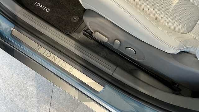 Hyundai Ioniq 5 IONIQ 5 239kW Ultimate 77 kWh 5dr AWD Auto [Tech]