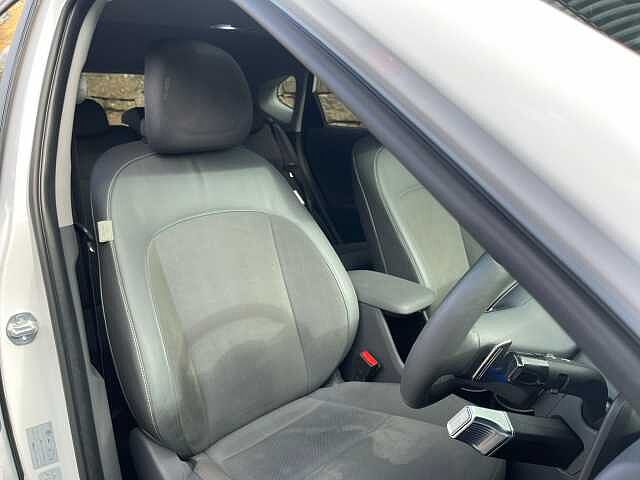 Hyundai KONA 160kW Ultimate 65kWh 5dr Auto White
