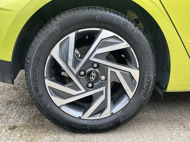 Hyundai i20 1.0T GDi Advance 5dr