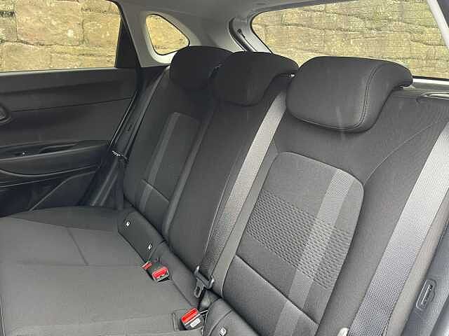 Hyundai I20 1.0T GDi 90 Tech Line 5dr White