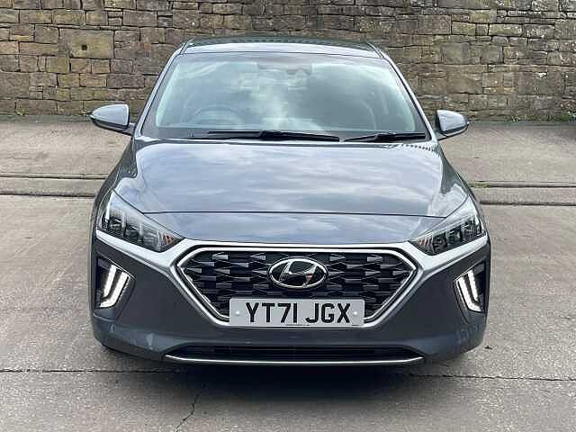 Hyundai IONIQ 1.6 GDi Hybrid Premium 5dr DCT Grey