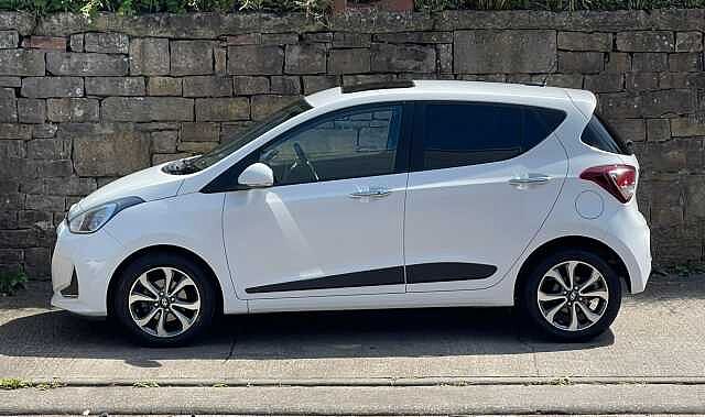 Hyundai i10 1.2 Premium SE 5dr Auto