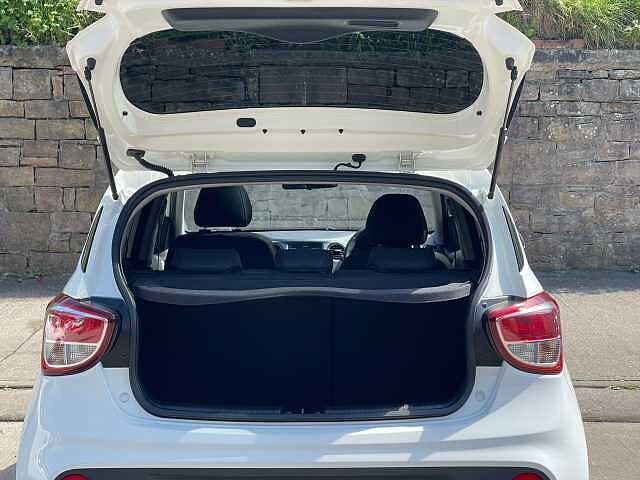 Hyundai i10 1.2 Premium SE 5dr Auto