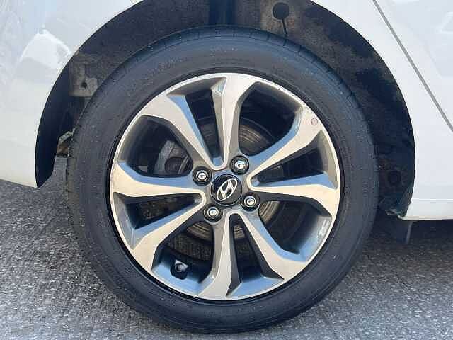 Hyundai i10 1.2 Premium SE 5dr Auto