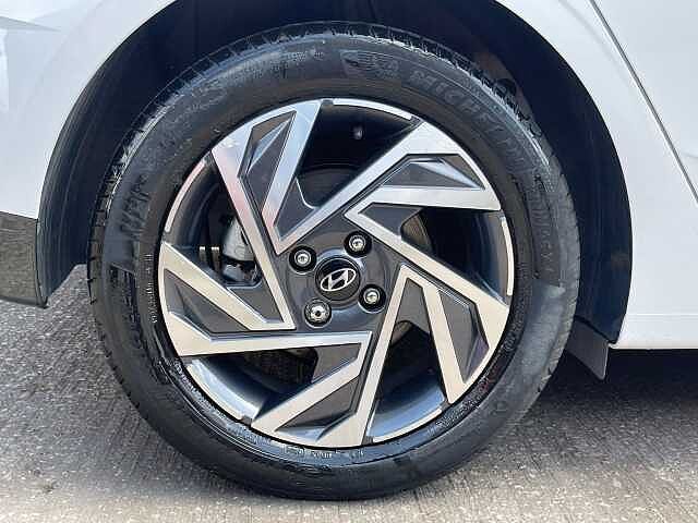 Hyundai i20 1.0T GDi Advance 5dr