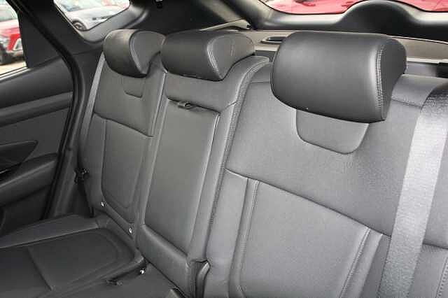 Hyundai TUCSON 1.6T Plug-in Hybrid Ultimate 5dr Auto Silver