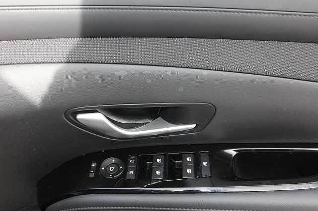 Hyundai TUCSON 1.6T Plug-in Hybrid Ultimate 5dr Auto Silver