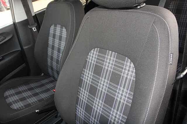 Hyundai i10 1.2 [79] Premium 5dr Auto [Nav]