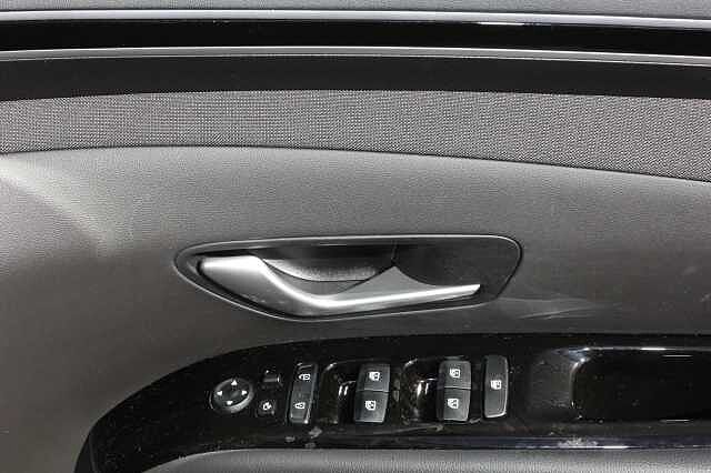 Hyundai TUCSON 1.6 TGDi Hybrid 230 Premium 5dr 2WD Auto Black