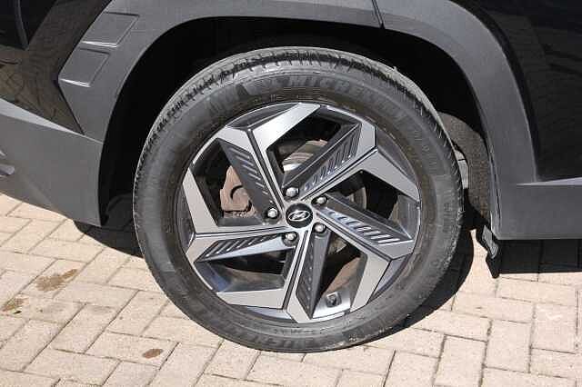 Hyundai TUCSON 1.6 TGDi Hybrid 230 Premium 5dr 2WD Auto Black