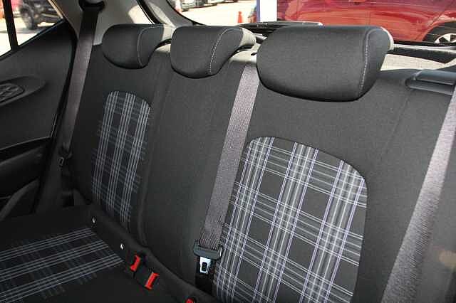 Hyundai i10 1.2 [79] Premium 5dr Auto [Nav]