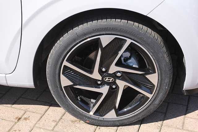 Hyundai i10 1.2 [79] Premium 5dr Auto [Nav]