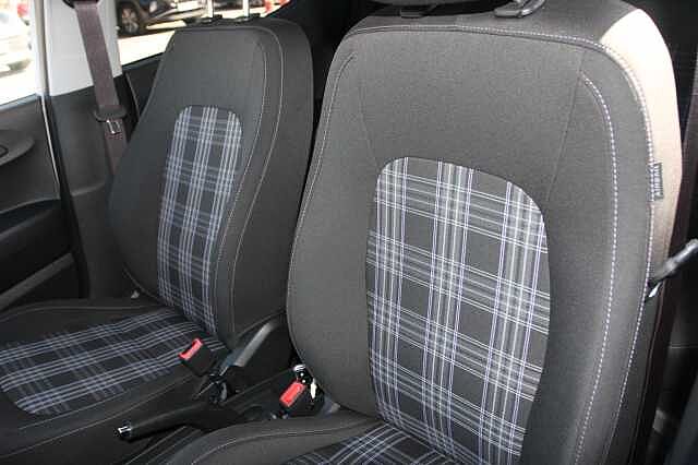 Hyundai i10 1.2 [79] Premium 5dr Auto [Nav]