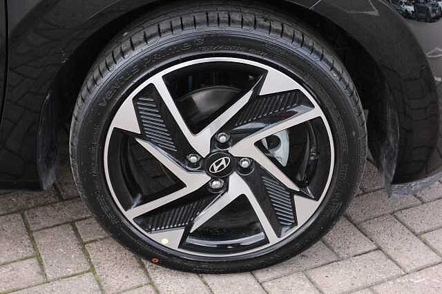 Hyundai i10 1.2 [79] Premium 5dr Auto [Nav]