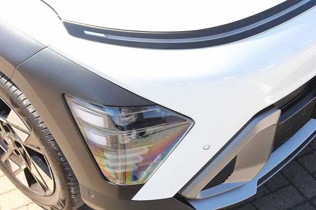 Hyundai KONA 1.6 Hybrid 129 Ultimate 5dr DCT White