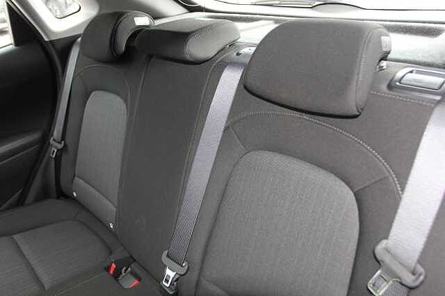 Hyundai KONA 1.0 TGDi 48V MHEV SE Connect 5dr Red